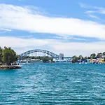 Modern Studio, Minutes To Ferry, City, Cbd